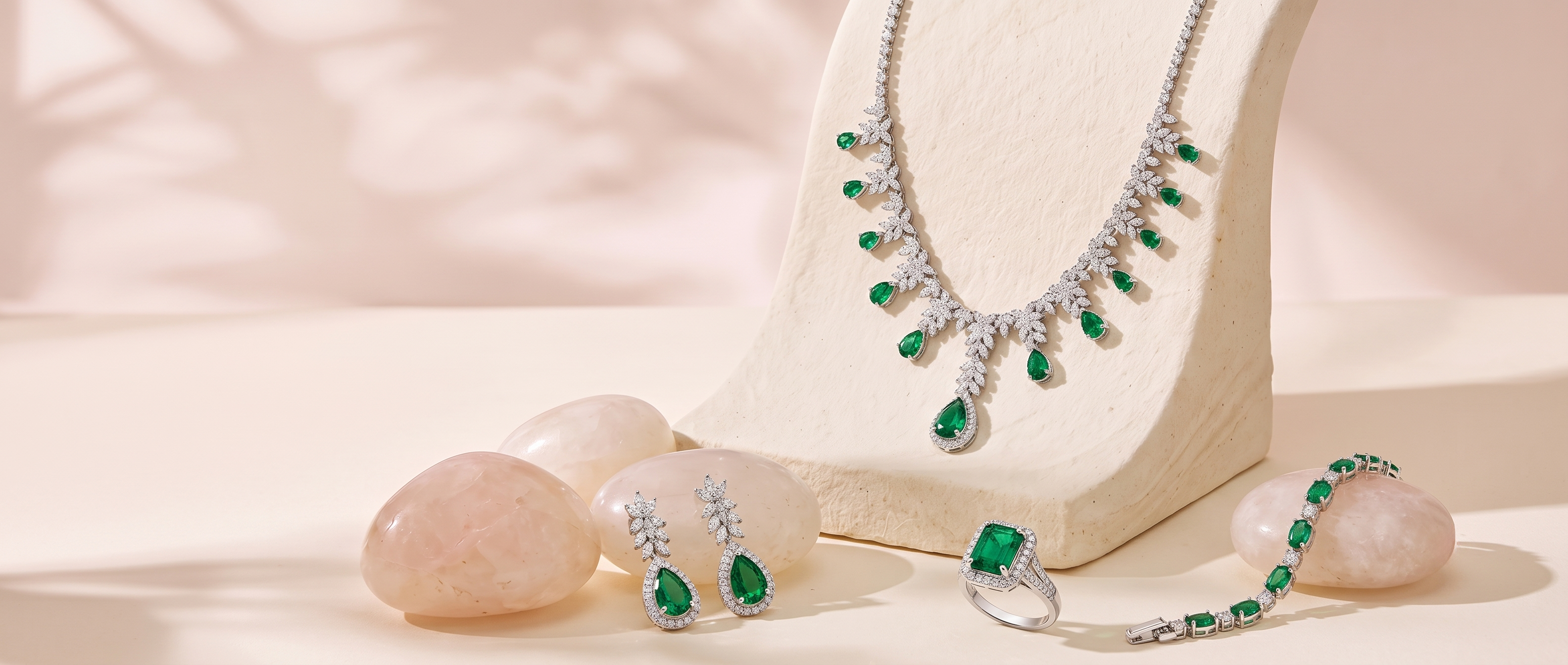 slider image slider_item_NNFDrW