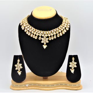 kundan jewelry set