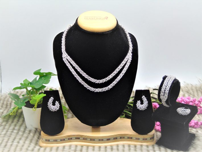 necklace set for party