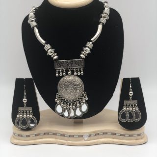 Antique Beaded Necklace set
